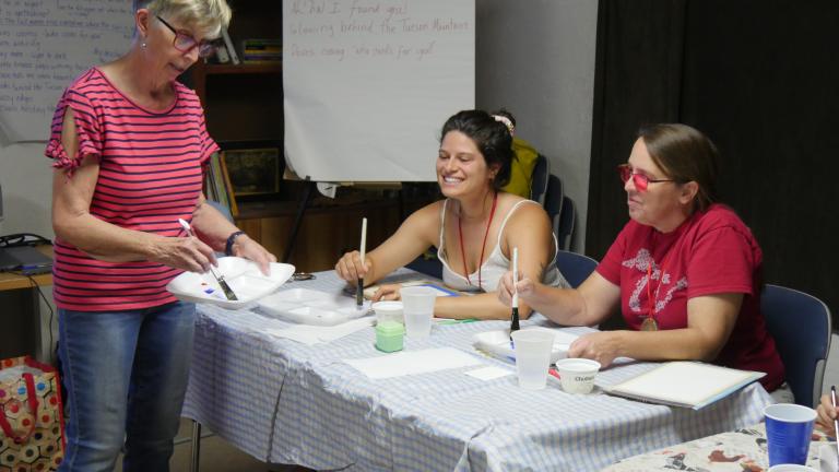 Caryl Crowell leading the Moon Journal workshop